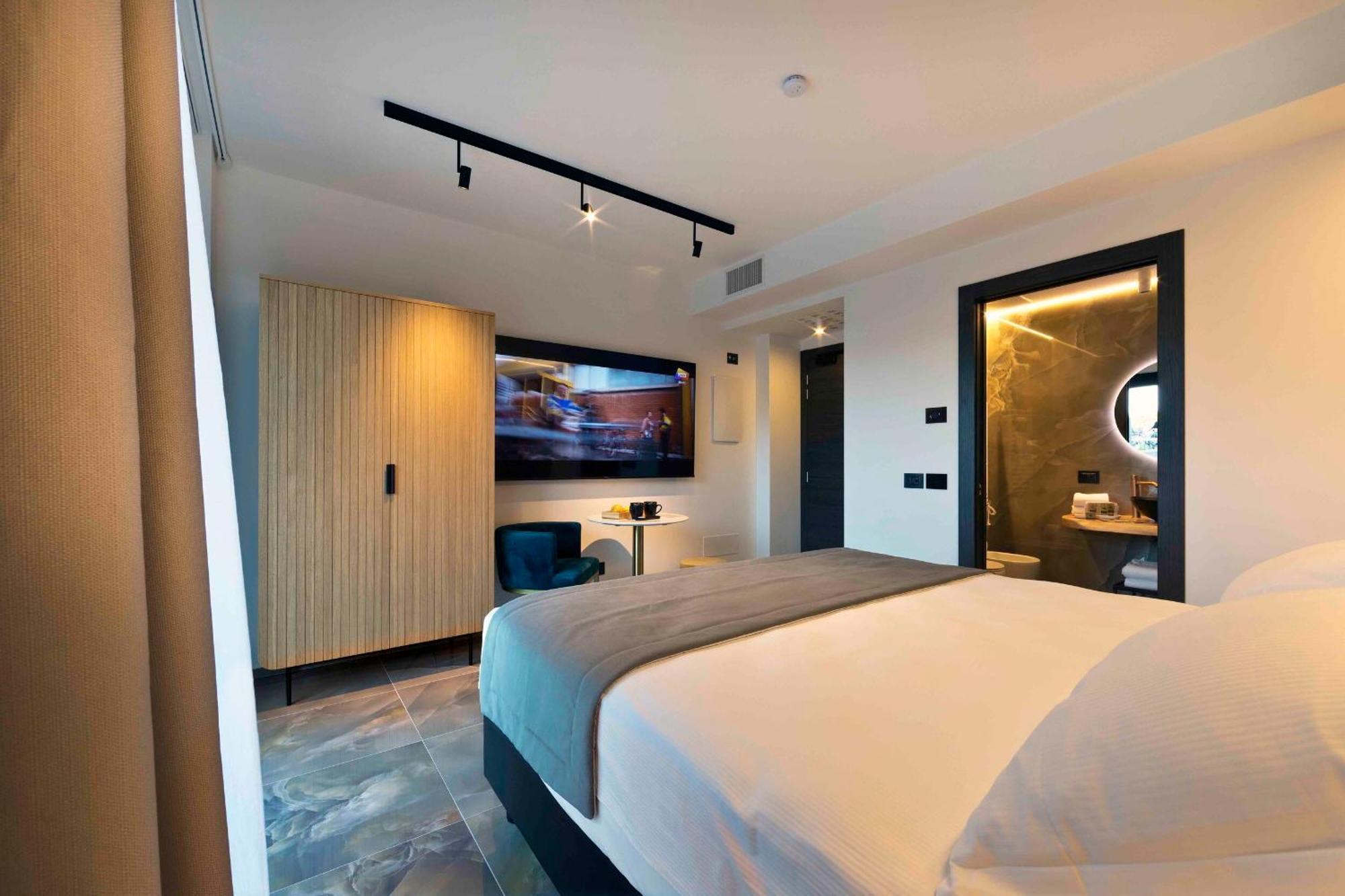 Boutique Hotel シルミオーネ エクステリア 写真