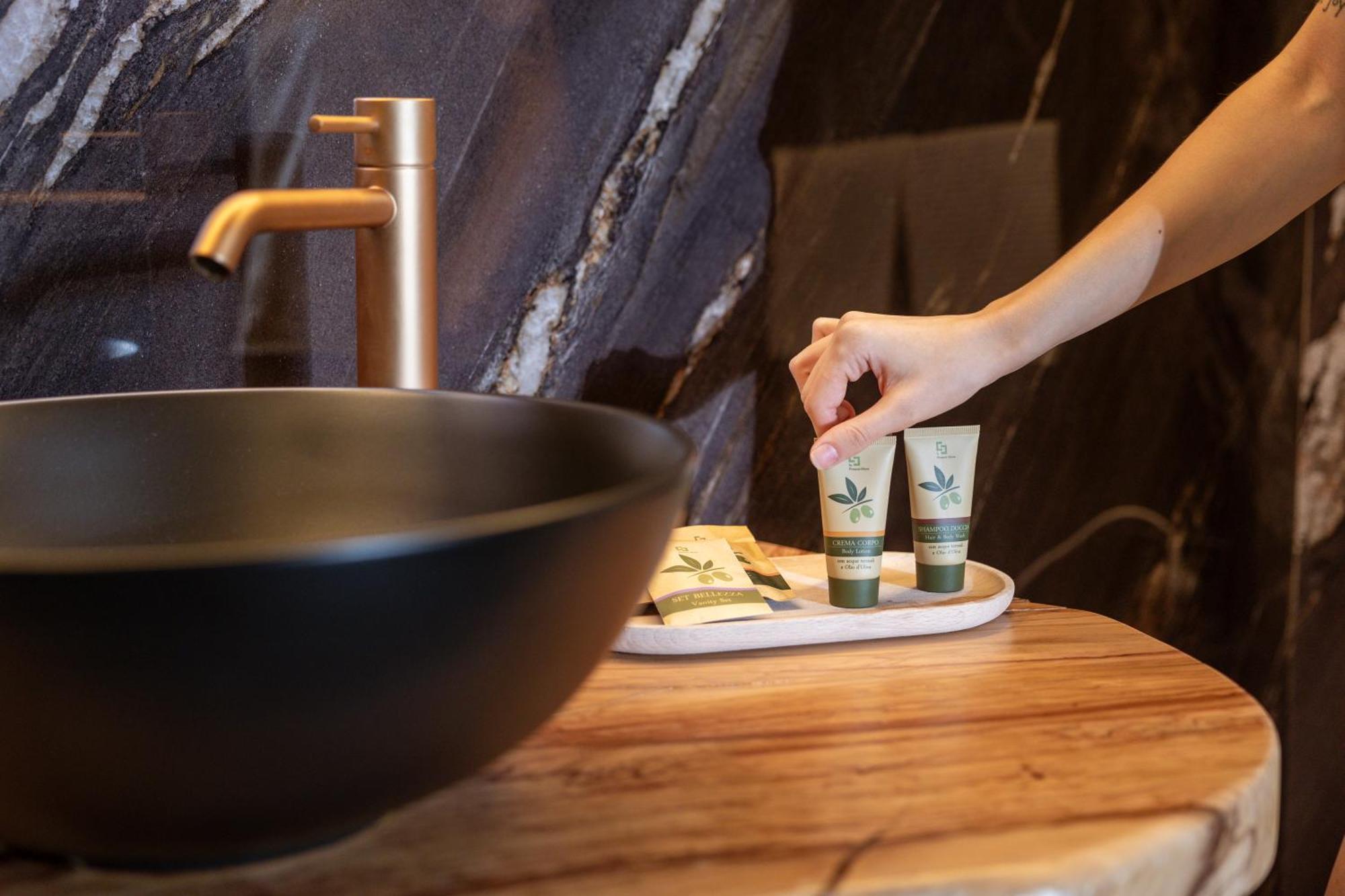 Boutique Hotel シルミオーネ エクステリア 写真